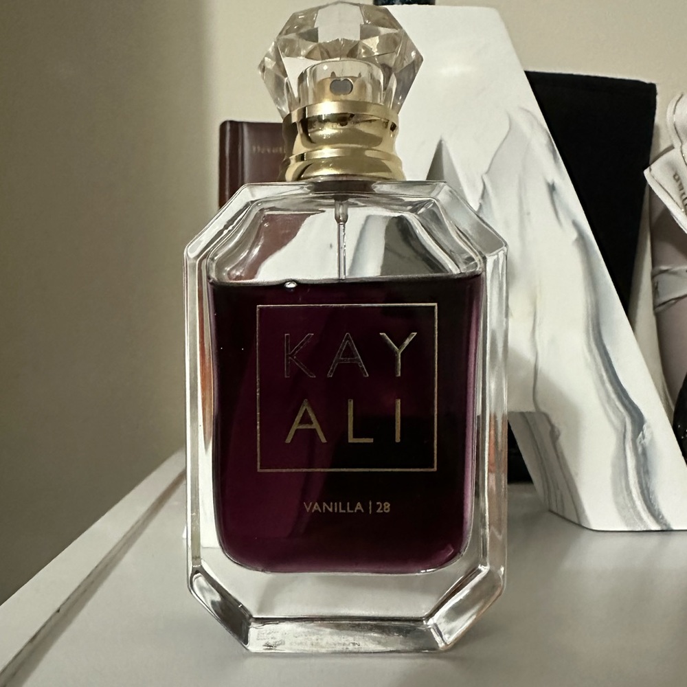 Kayali Vanilla 28